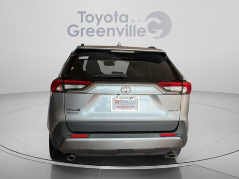 Used 2020 Toyota RAV4 Limited FWD image 5
