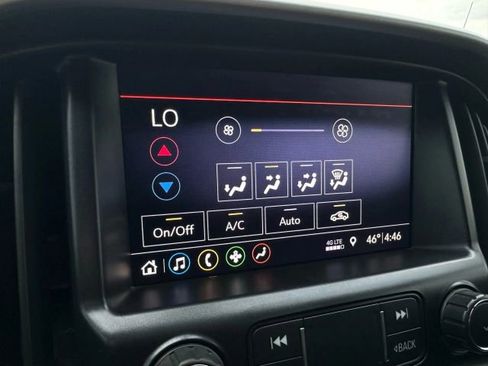 Used 2019 GMC Canyon SLE w/ SLE Convenience Package image 30