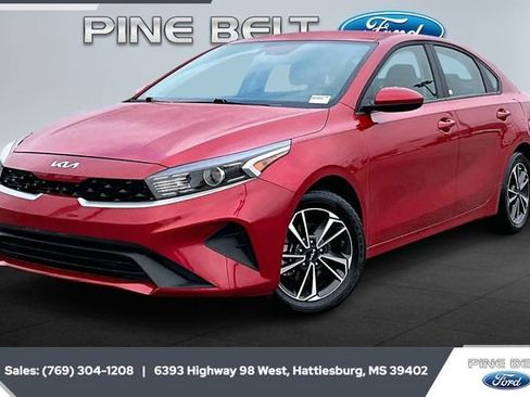 Used 2024 Kia Forte LXS image 10