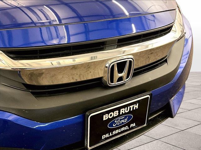 Used 2018 Honda Civic Touring image 30