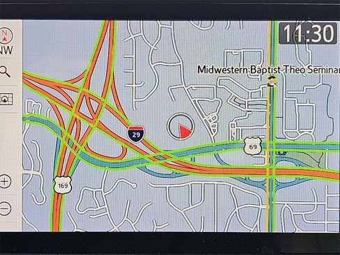 Used 2021 Toyota Sienna XLE image 24