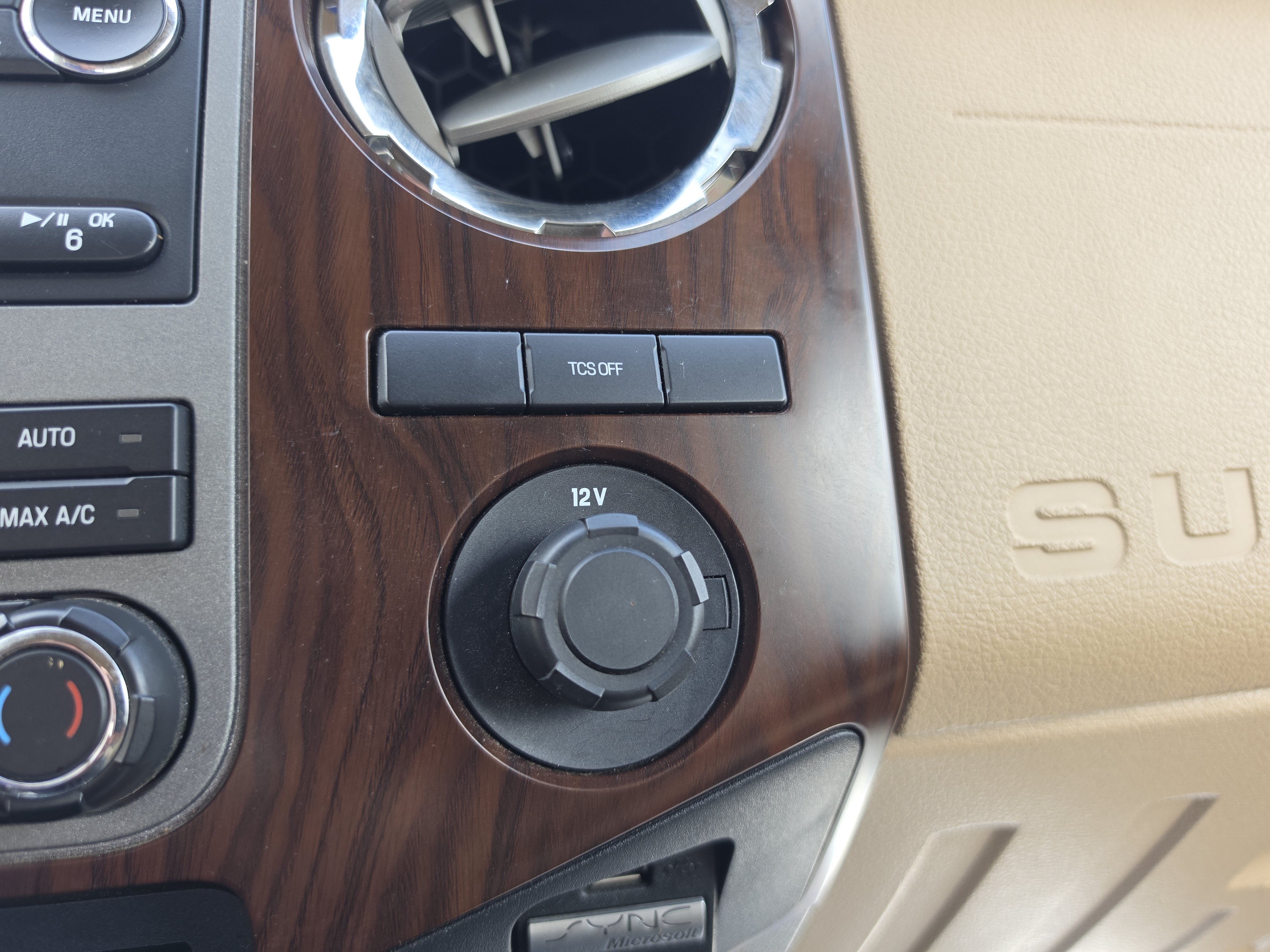 Used 2011 Ford F350 Lariat w/ Chrome Pkg AWD/4WD image 34