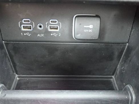 Used 2023 Jeep Grand Cherokee L Laredo RWD image 31