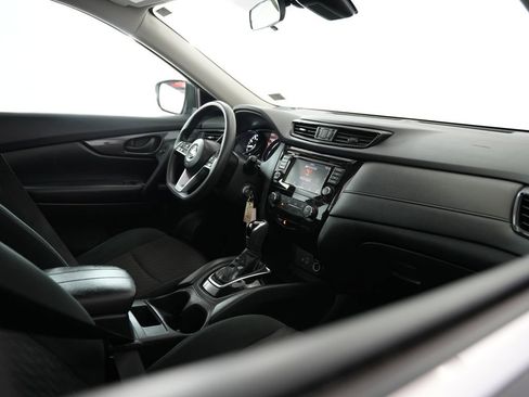 Used 2020 Nissan Rogue S FWD image 50