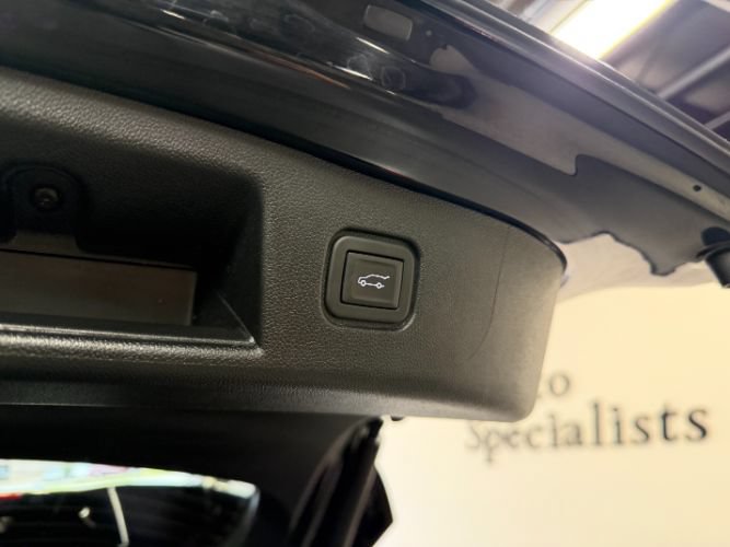 Used 2024 Chevrolet Blazer EV LT AWD/4WD image 28