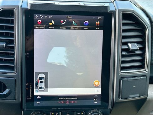 Used 2017 Ford F150 XLT image 13