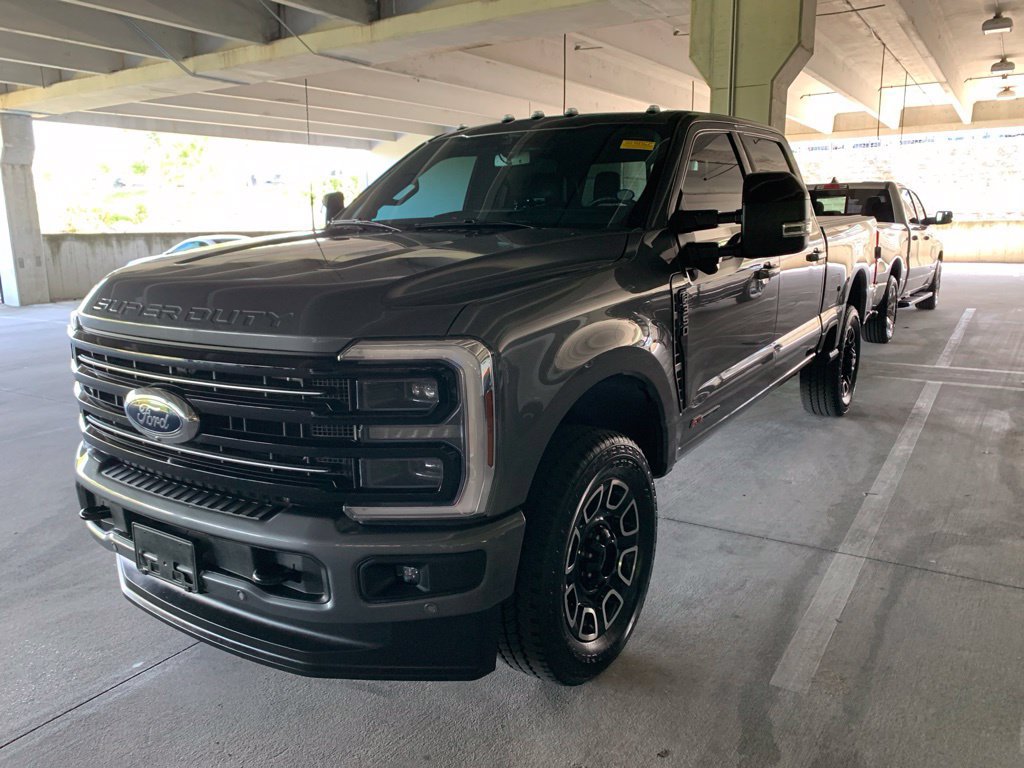 Used 2026 Ford F350 Platinum AWD/4WD image 1