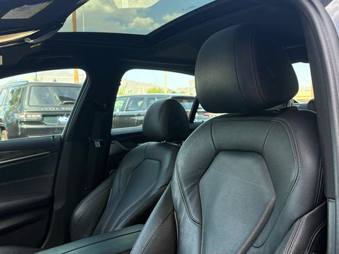 Used 2018 BMW 540i RWD image 32