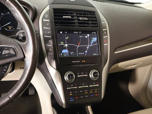 Used 2019 Lincoln MKC Reserve w/ MKC Climate Package FWD image 5