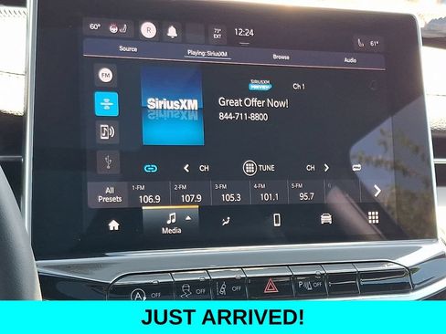 Used 2023 Jeep Compass Limited w/ Sun and Sound Group AWD/4WD image 18
