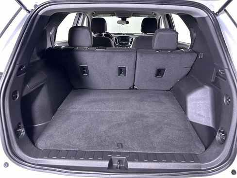 Used 2023 Chevrolet Equinox LT image 27