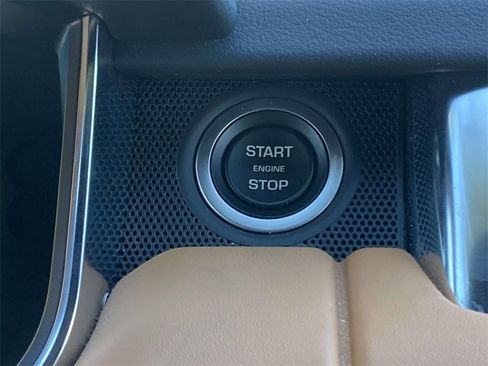 Used 2022 Land Rover Range Rover Sport HSE Dynamic image 17