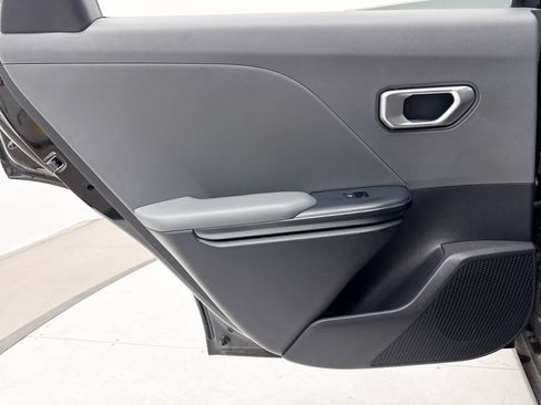Certified 2025 Kia K4 FWD image 28