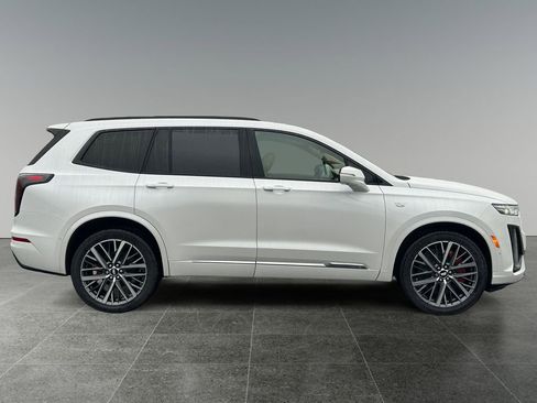 New 2025 Cadillac XT6 Sport w/ Platinum Package image 8
