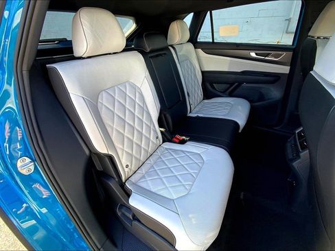 New 2025 Volkswagen Atlas Cross Sport SEL Premium R-Line image 27