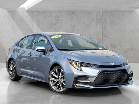 Used 2021 Toyota Corolla SE FWD image 1