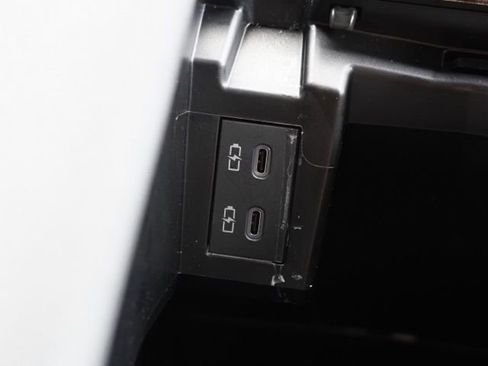 Certified 2025 Toyota Sienna Platinum AWD/4WD image 40