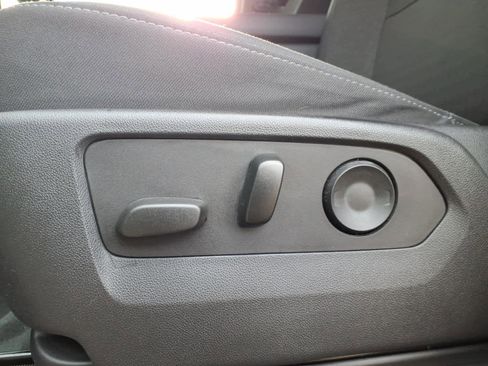 Used 2023 GMC Sierra 1500 Elevation image 14