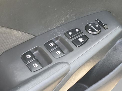 Used 2020 Hyundai Accent SE FWD image 17