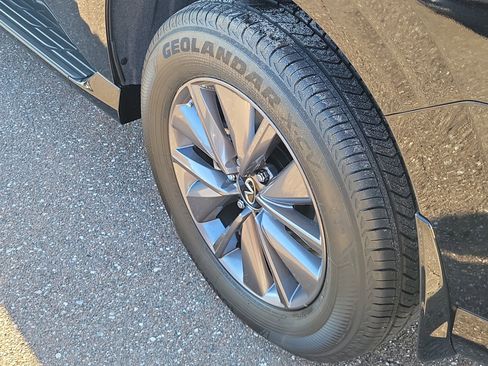 New 2026 INFINITI QX80 Pure image 5