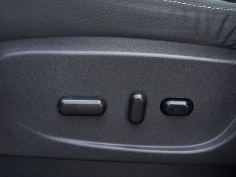 Used 2017 Ford Escape SE w/ SE Cold Weather Package image 22