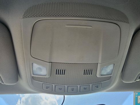 Used 2018 Ford Fusion SE w/ Fusion SE Technology Package FWD image 12