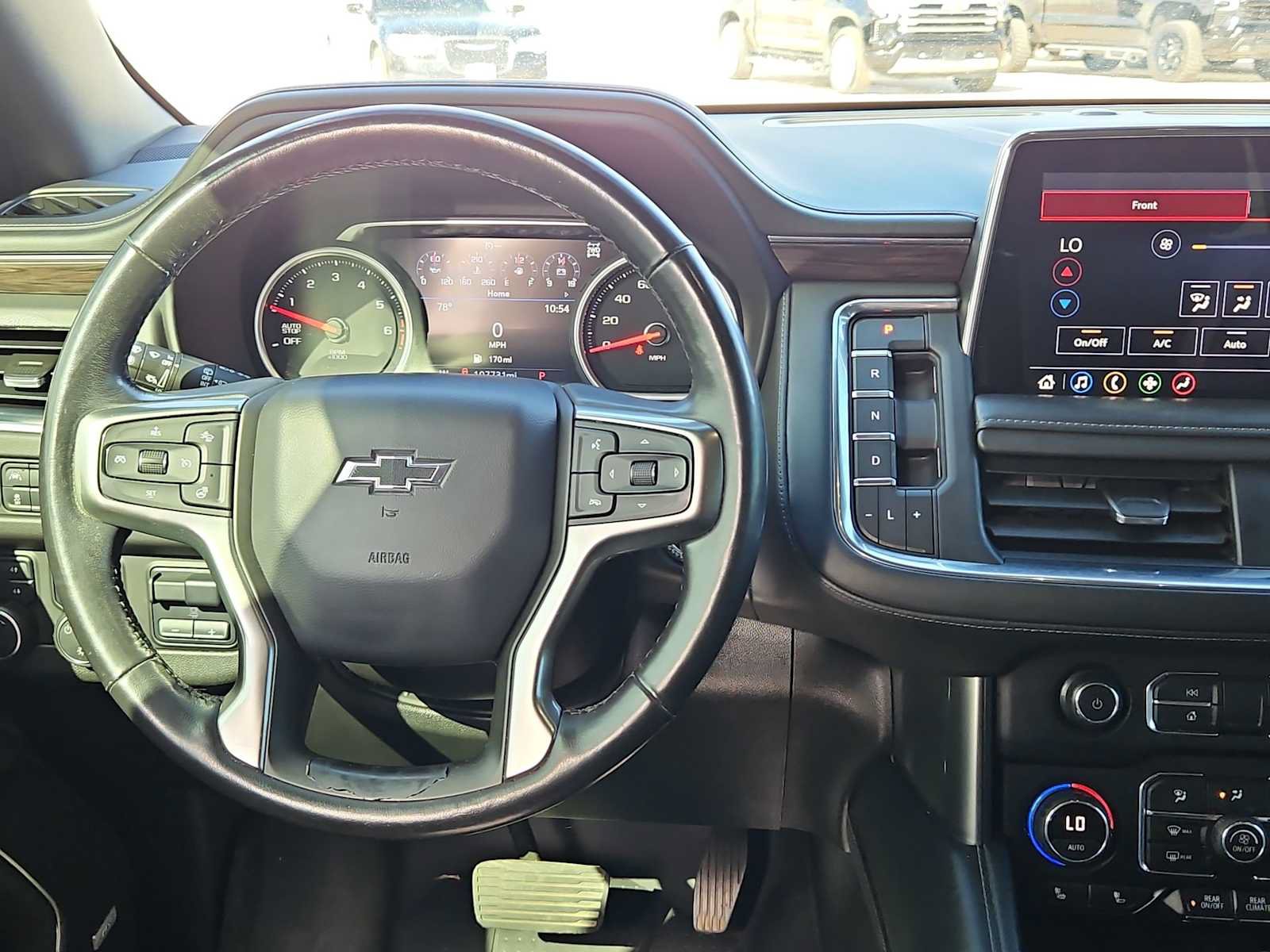 Used 2021 Chevrolet Tahoe Z71 w/ Z71 Off-Road Package AWD/4WD image 14