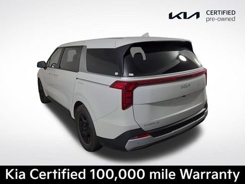 Certified 2025 Kia Carnival FWD image 8