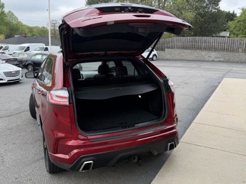 Used 2019 Ford Edge ST w/ Equipment Group 401A image 18