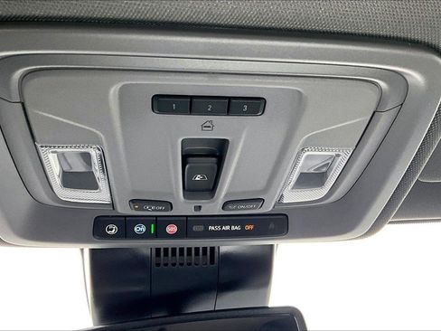 New 2026 GMC Sierra 2500 SLT AWD/4WD image 19