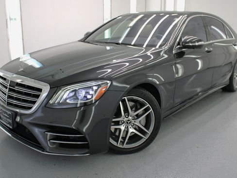 Used 2018 Mercedes-Benz S 560 Sedan image 28