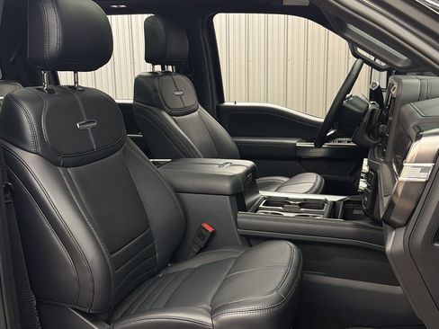 Used 2026 Ford F450 Platinum w/ FX4 Off-Road Package image 42