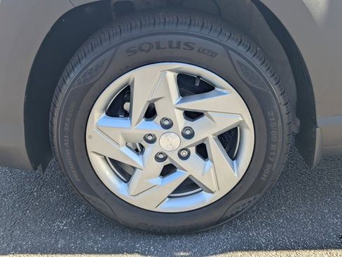 Used 2026 Hyundai Kona SE image 11