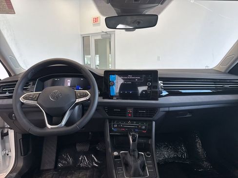New 2025 Volkswagen Jetta SE image 12