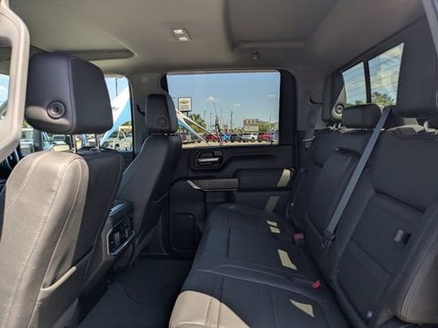 Used 2021 GMC Sierra 2500 Denali w/ Denali Ultimate Package image 13
