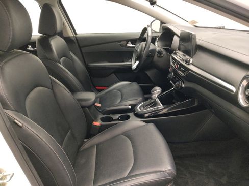 Used 2021 Kia Forte EX image 21