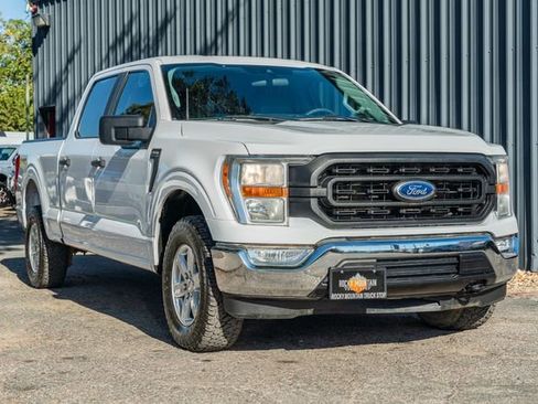 Used 2021 Ford F150 XL w/ Trailer Tow Package image 8