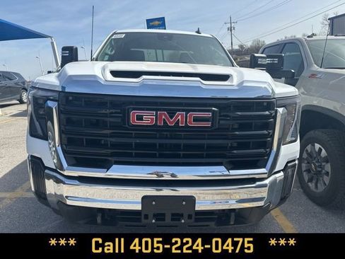 New 2026 GMC Sierra 2500 Pro w/ Convenience Package image 2