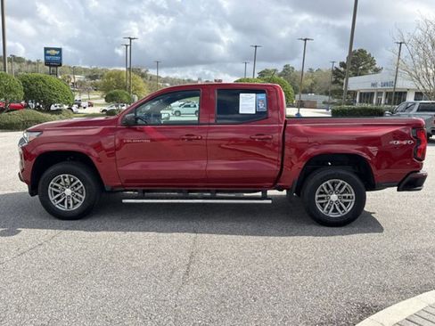 Certified 2025 Chevrolet Colorado LT w/ Advanced Trailering Package AWD/4WD image 11