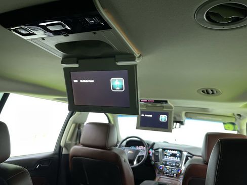 Used 2016 Chevrolet Suburban LTZ image 29