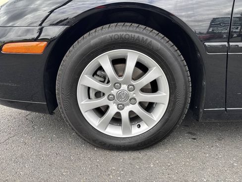 Used 2003 Lexus ES 330 FWD image 2