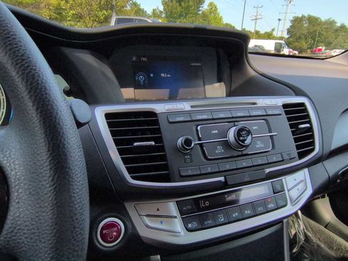 Used 2015 Honda Accord Hybrid Sedan image 28