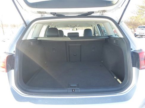 Used 2015 Volkswagen Golf S image 8