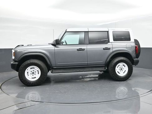 Certified 2025 Ford Bronco Heritage Edition AWD/4WD image 5