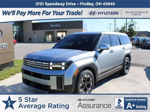 Used 2025 Hyundai Santa Fe SE image 1