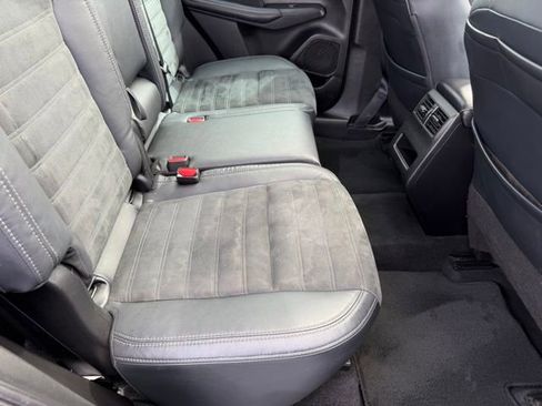 Used 2022 Mitsubishi Outlander SE AWD/4WD image 11