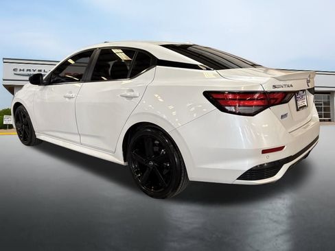Used 2024 Nissan Sentra SR image 3