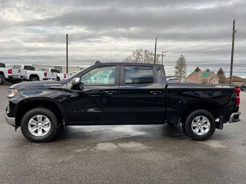Used 2025 Chevrolet Silverado 1500 LT w/ Work Truck Package AWD/4WD image 11