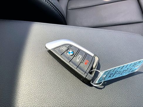 Used 2025 BMW 330i Sedan RWD image 14