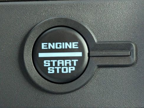 New 2025 Ford Bronco Badlands image 27